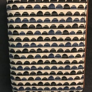 NWOT Fossil passport holder
